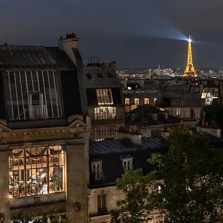 Vue Tour Eiffel / Sacre-coeur * Paris