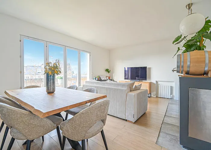 Vue Tour Eiffel / Sacre-coeur *