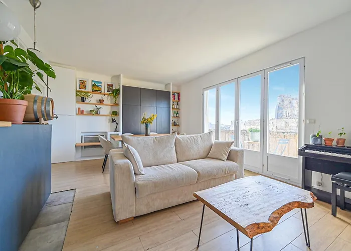 Vue Tour Eiffel / Sacre-coeur * Paris